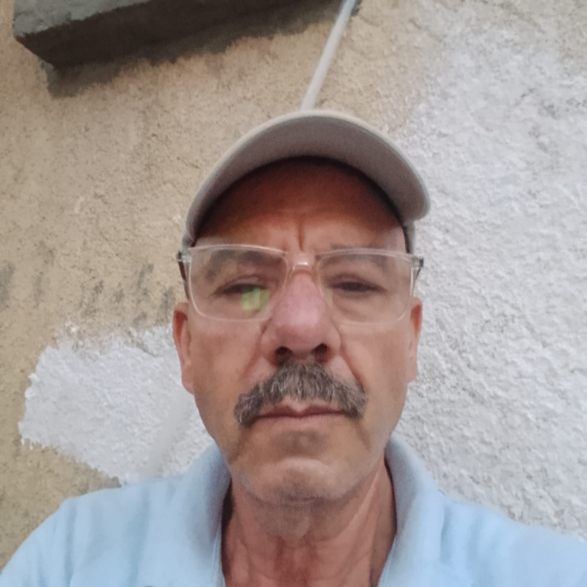 James Wayne is a well-known cryptocurrency trader recognized | The-LOGAN on  Binance Square