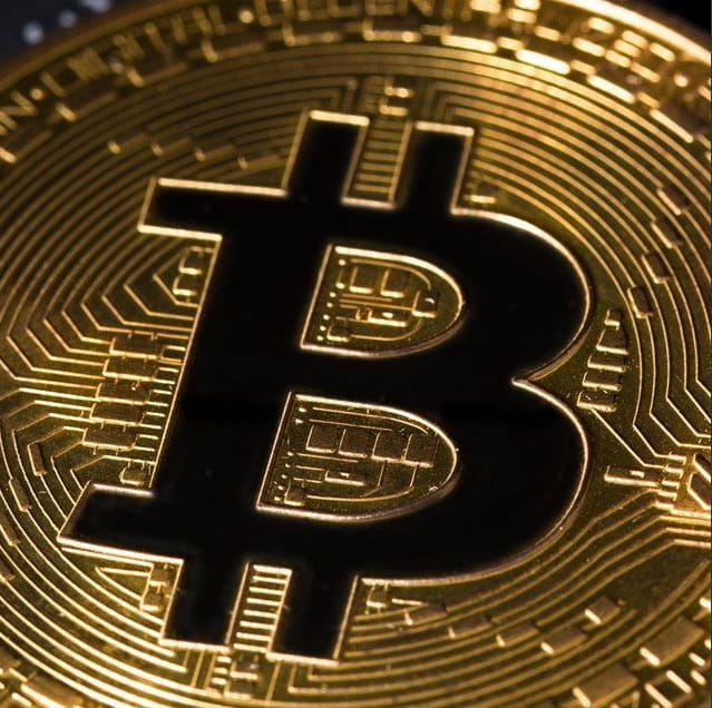 清晨的一则新闻，简直如电影般跌宕起伏。 十年前，一位名为钱志敏的骗子，精心策划了一个名为“财富管理计划”的资金盘。短短 | Trader-阿生 ...