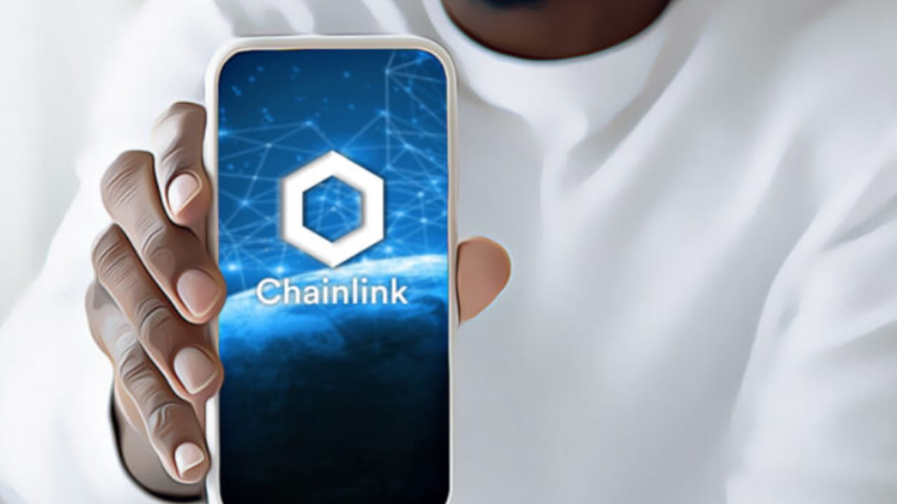 social-interactions-of-bitcoin-and-chainlink-increase-in-the