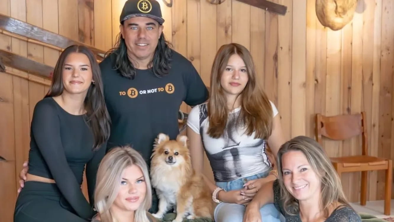 La familia Bitcoin abandona las billeteras de hardware debido a amenazas de  secuestro, oculta claves en cuatro continentes: queremos proteger a  nuestras hijas | 深潮 TechFlow en Binance Square