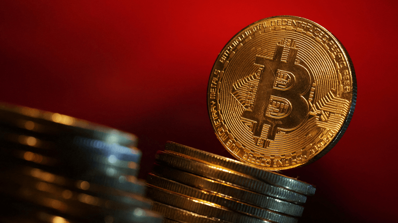 Bitcoin Giảm Mạnh Xuống Dưới $113K: ETFs Chảy Máu, Bài Diễn Văn Của Powell Tại Jackson Hole Sắp Diễn Ra