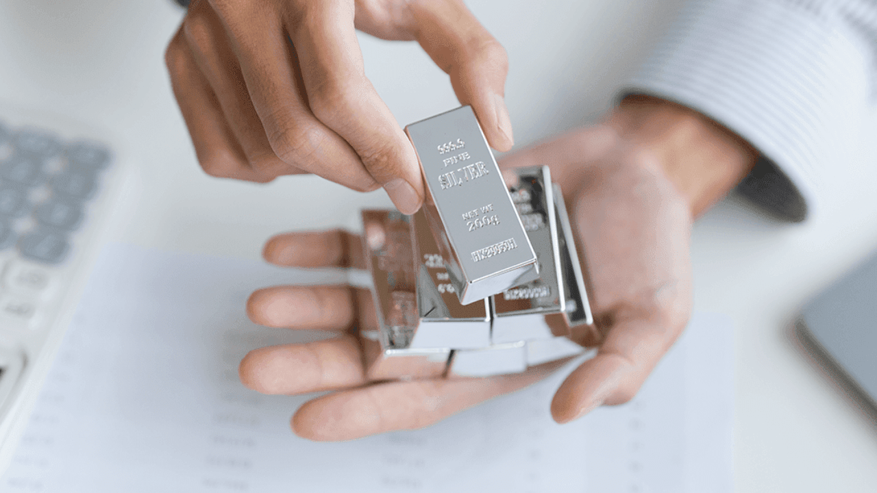 Why Gold and Silver Delivered Historic Gains This Year