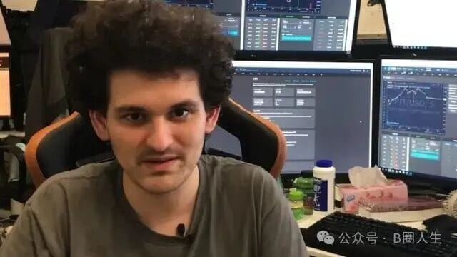 班克曼-弗里德坐在其案前接受连线采访