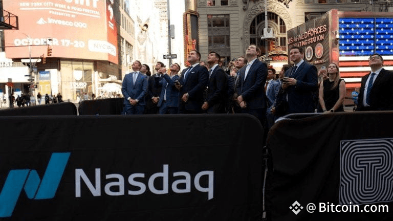 Bitcoin Inches up to $112K As Stocks Hit Record Highs