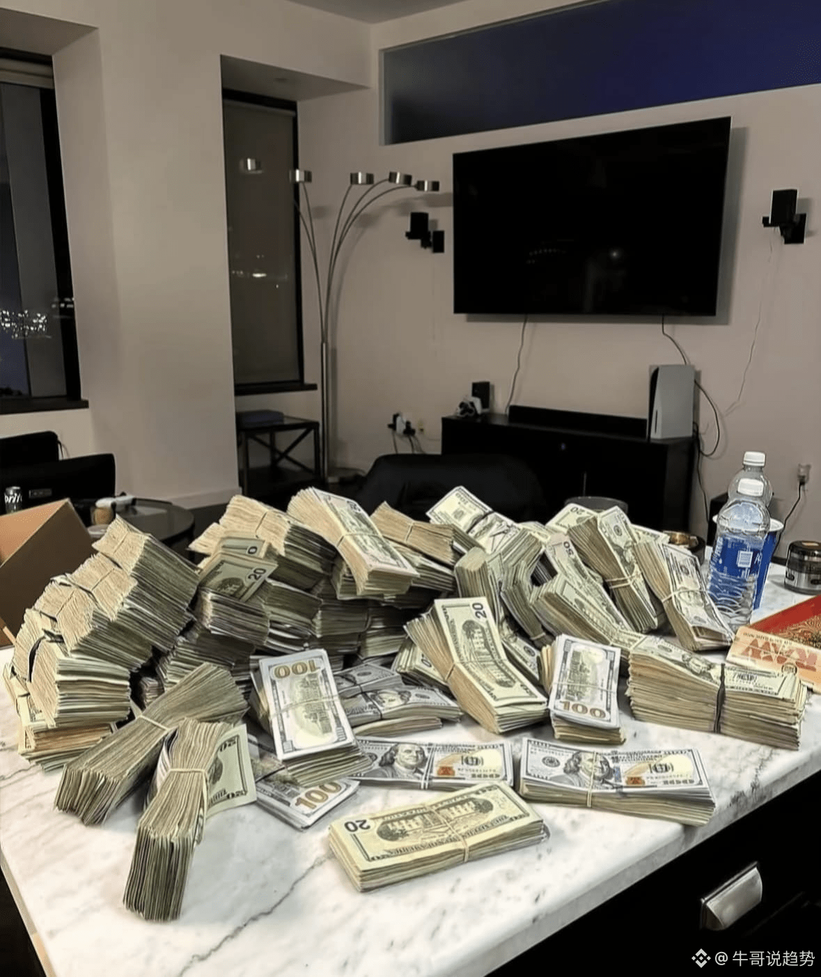 兄弟们，数据落地了，牛哥一分钟给你说清楚！非农数据公布，加密市场今晚怎么走？ 数据核心：一个矛盾信号失业率4.4% | 牛哥说趋势