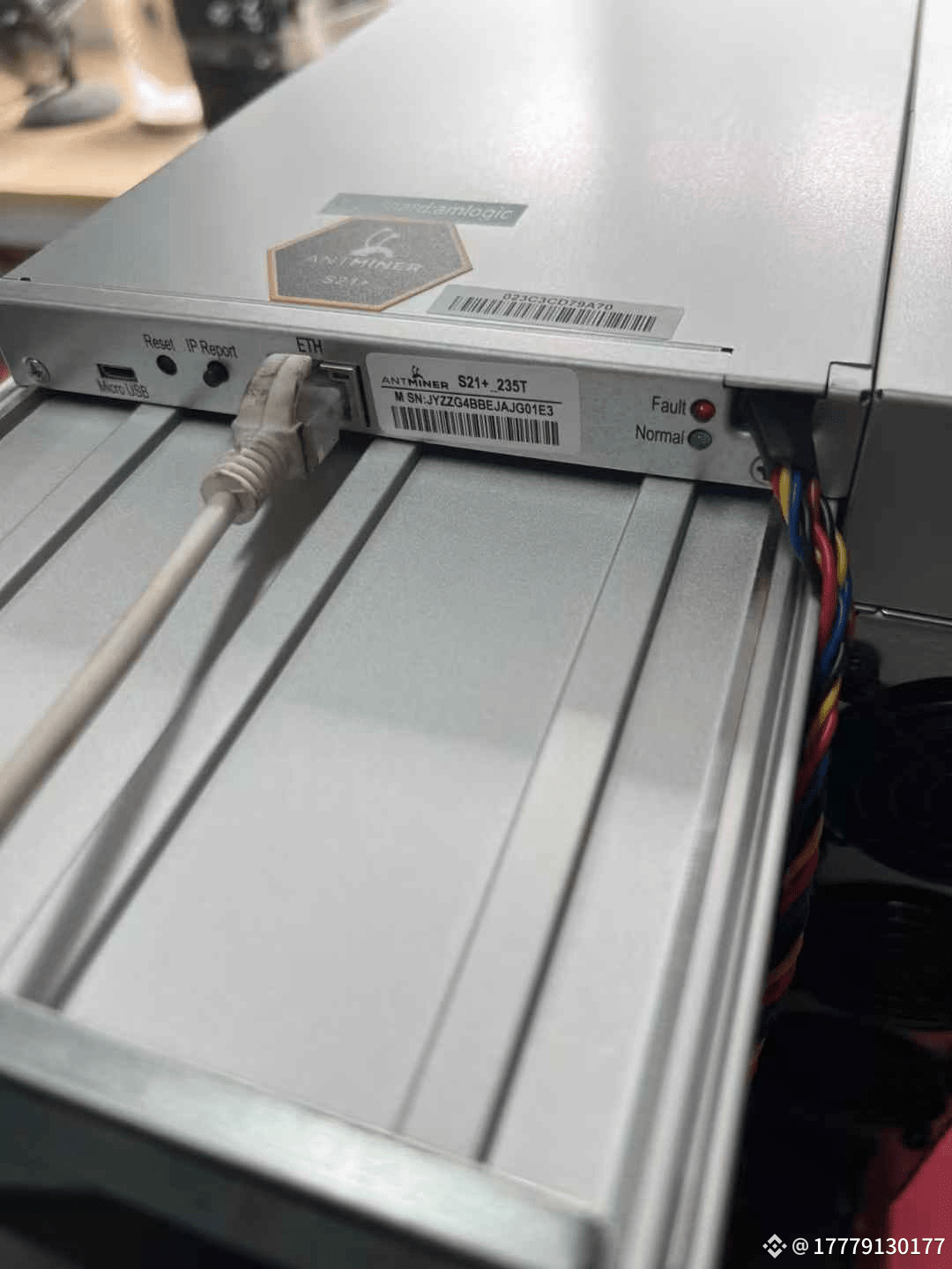 ⚡重磅来袭！#btc#蚂蚁S21+ 235T 风冷版开箱测评：风冷旗舰，性能猛兽！ 在当前大饼价格逐步回暖、挖掘热情再次| 挖矿大娘子发布于币安广场