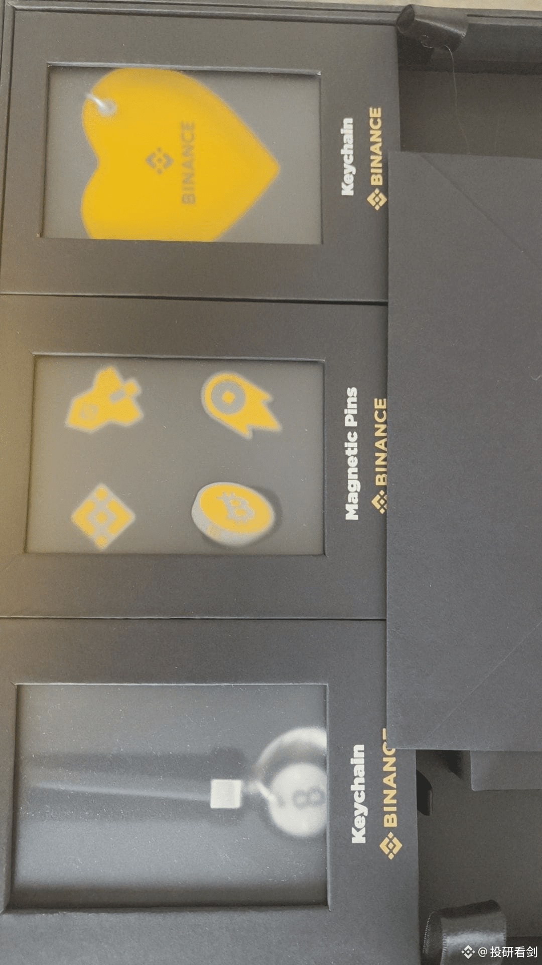 Binance is giving away gift boxes again, this time two | 投研看剑