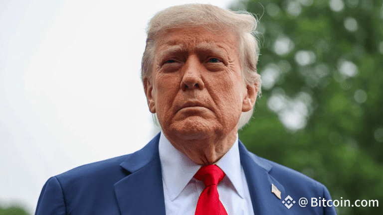 Trump Drafts Letter to Fire Fed Chair Powell, Polls GOP Support: NYT 