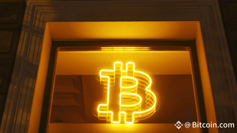 Bitcoin Price Watch: Consolidation Signals a Big Move Ahead