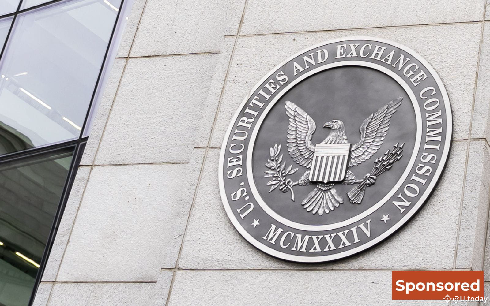 Ripple Exec Jokes Top SEC Lawyer Will Become Movie Critic | U.today on  Binance Square