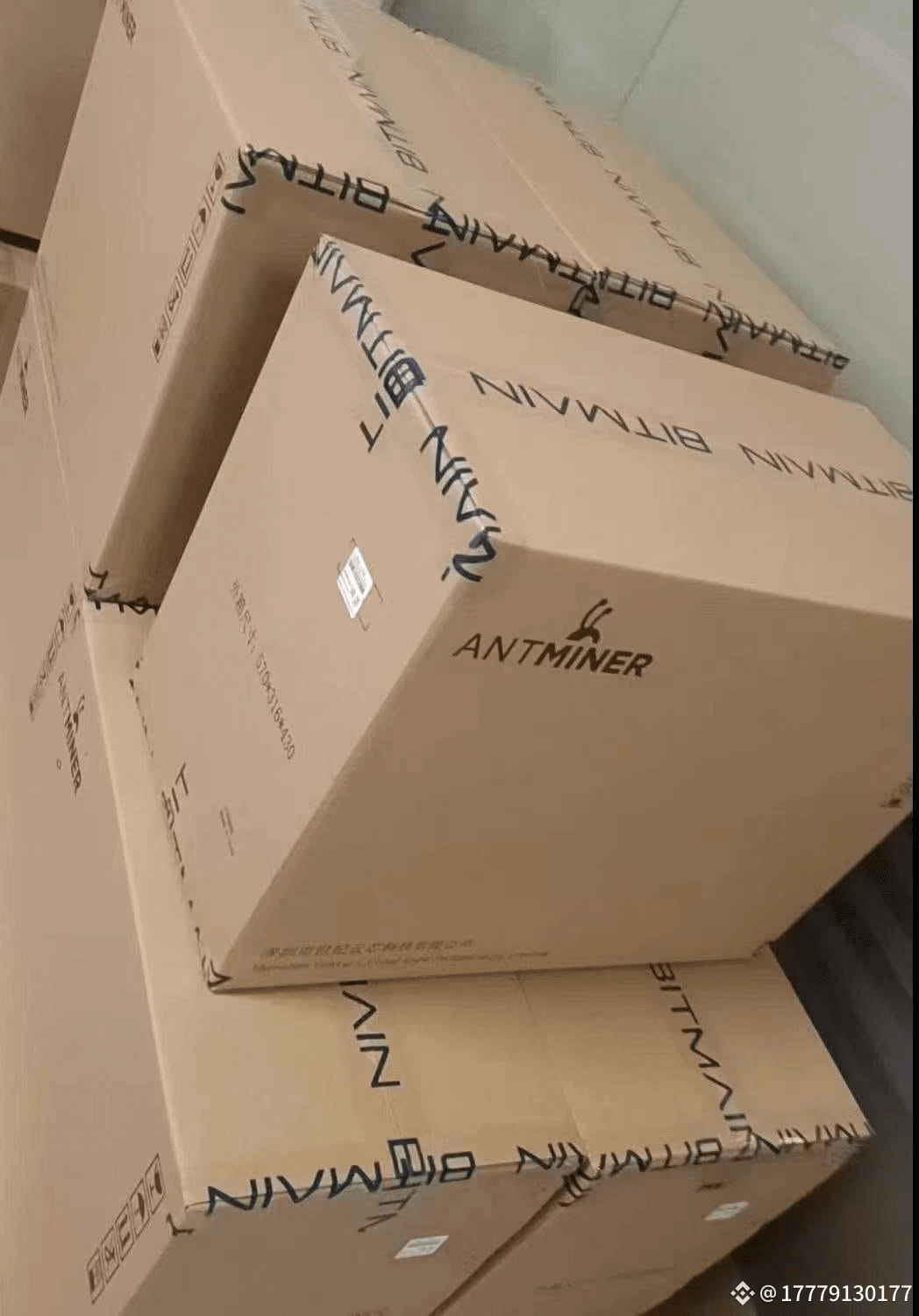 ⚡Heavy hit! #bt#AntS21+ 235T air-cooled version unboxing | 挖矿大娘子 on Binance  Square