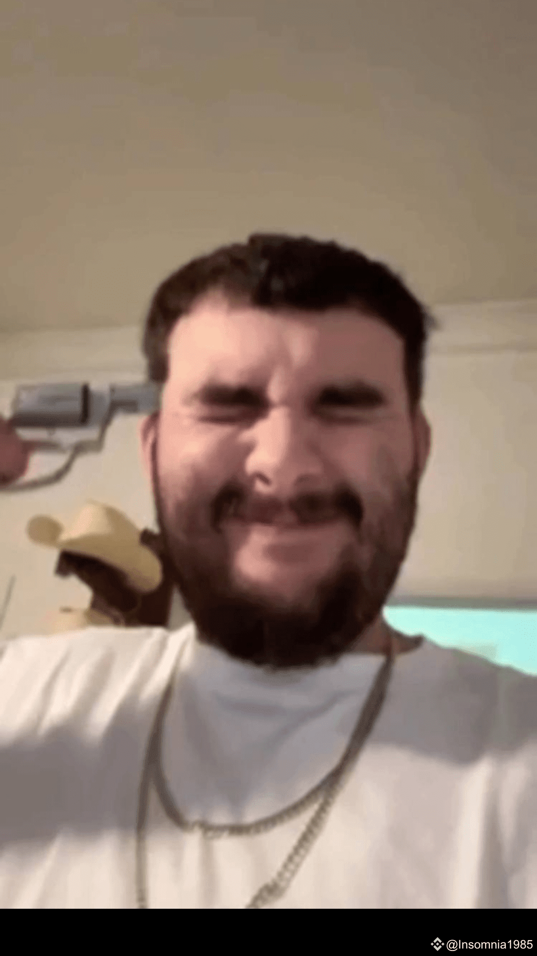 🤯 American crypto trader committed suicide live to create # | Insomnia1985  on Binance Square